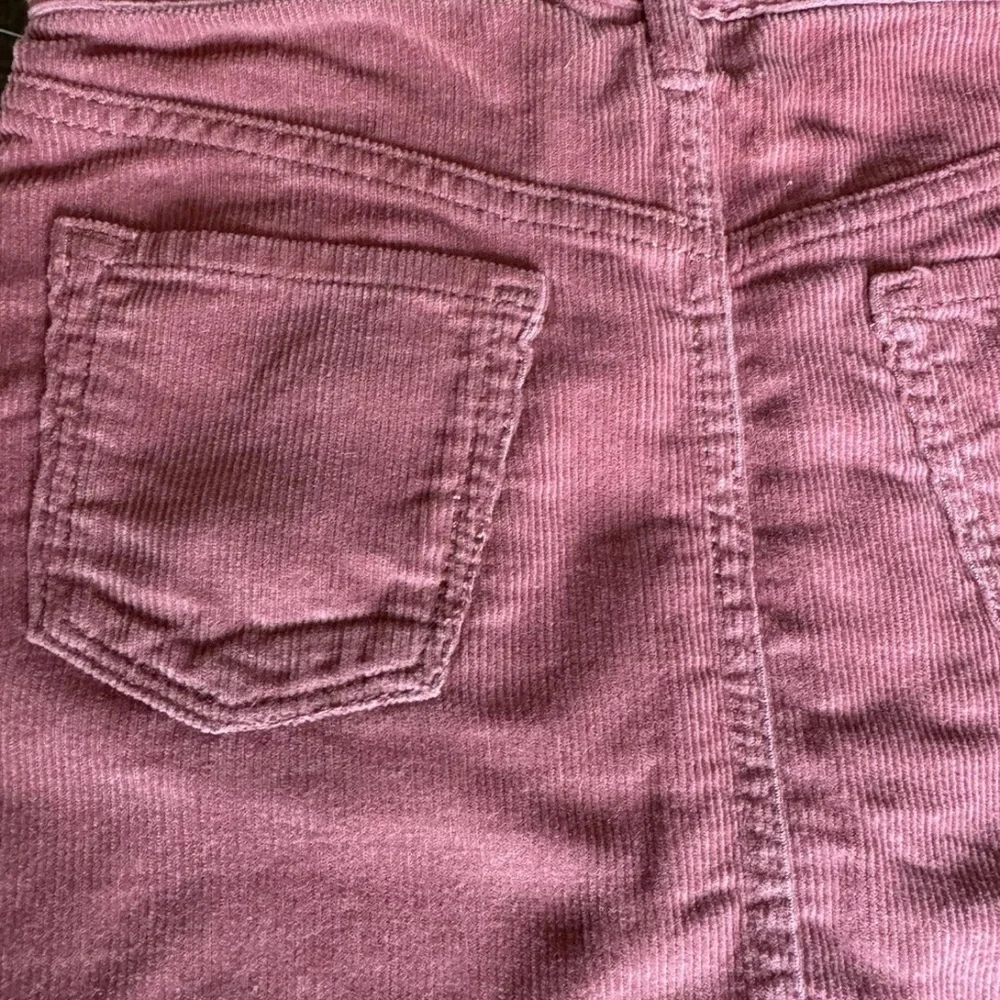 ๐ NWT Old Navy - Corduroy - Mauve -3T Mini Skirt - Picture 3 of 3